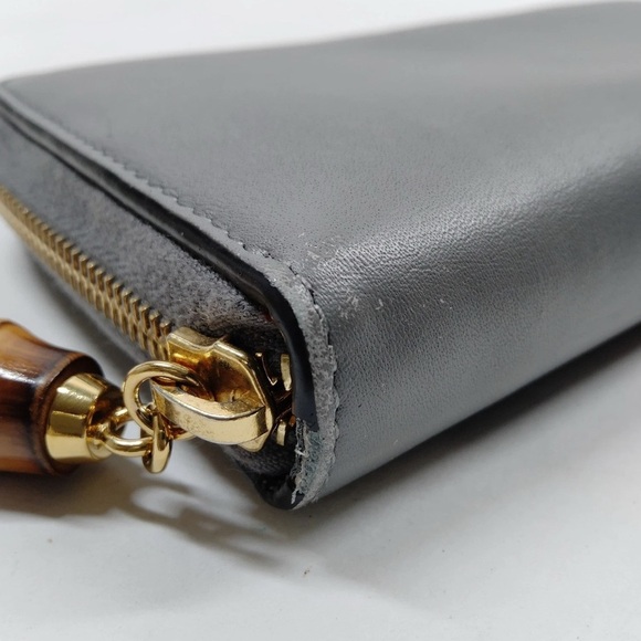 Gucci Light Gray Leather Zip Around Wallet - Picture 9 of 9